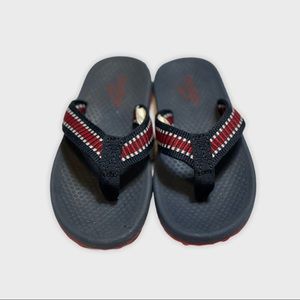 Oshkosh Boys Flipflops Sz 10